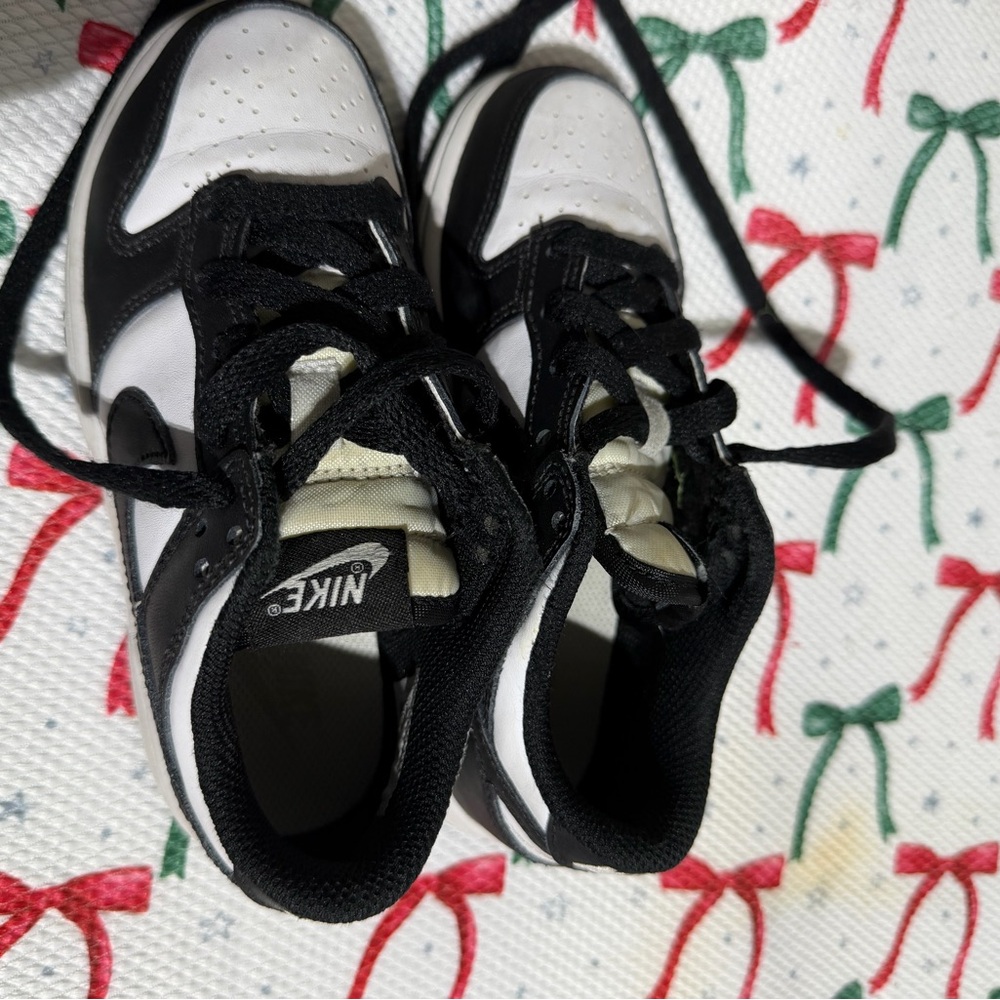 Nike Kids Black and White Sneakers